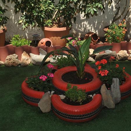 Demi'S Garden Near The Metro Of Athens Apartment Exterior foto